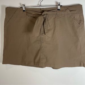 Lane Bryant Camel Colored Tie Belt Front Skort Women’s Size 26